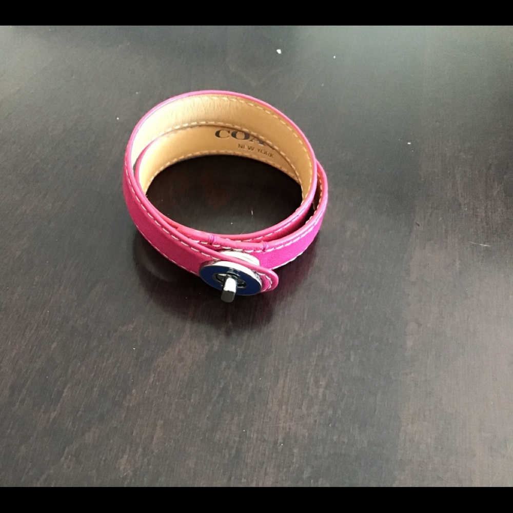Bracelet en cuir de marque coach pink